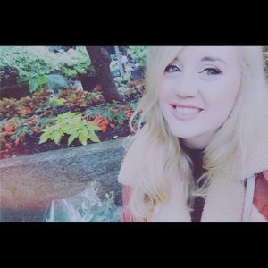 Meet your Posher, Alexandria